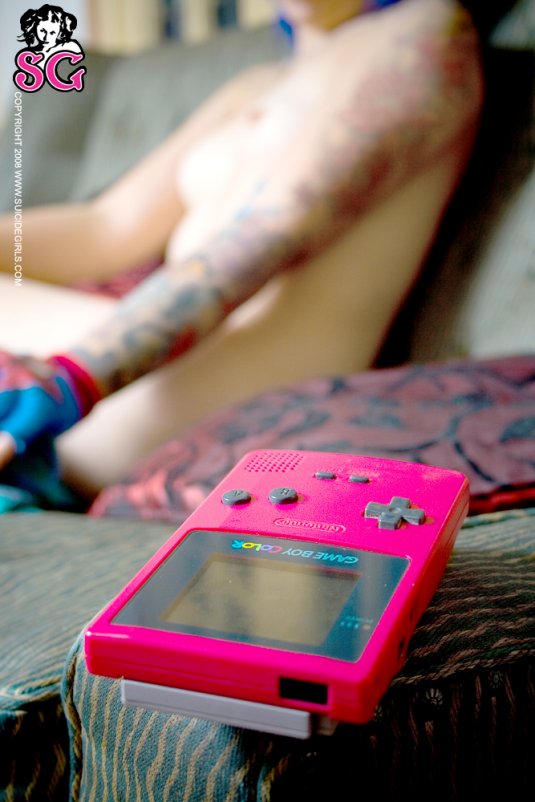 геймбой розовый