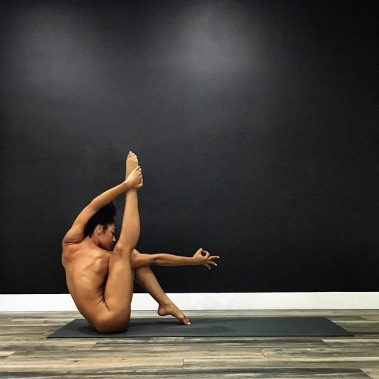 Современные танцы голые