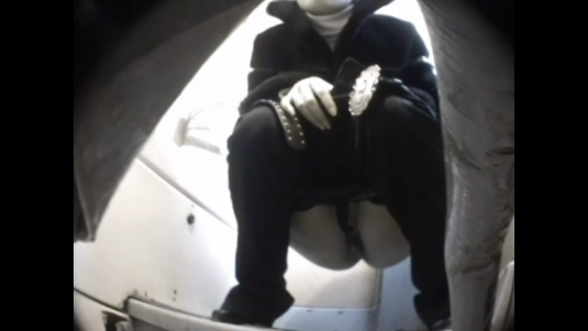 Скрытая камера в женском туалете