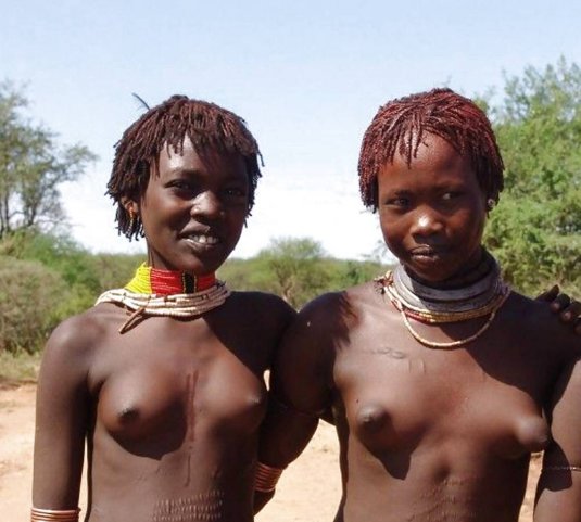 Африканские девушки сиськи