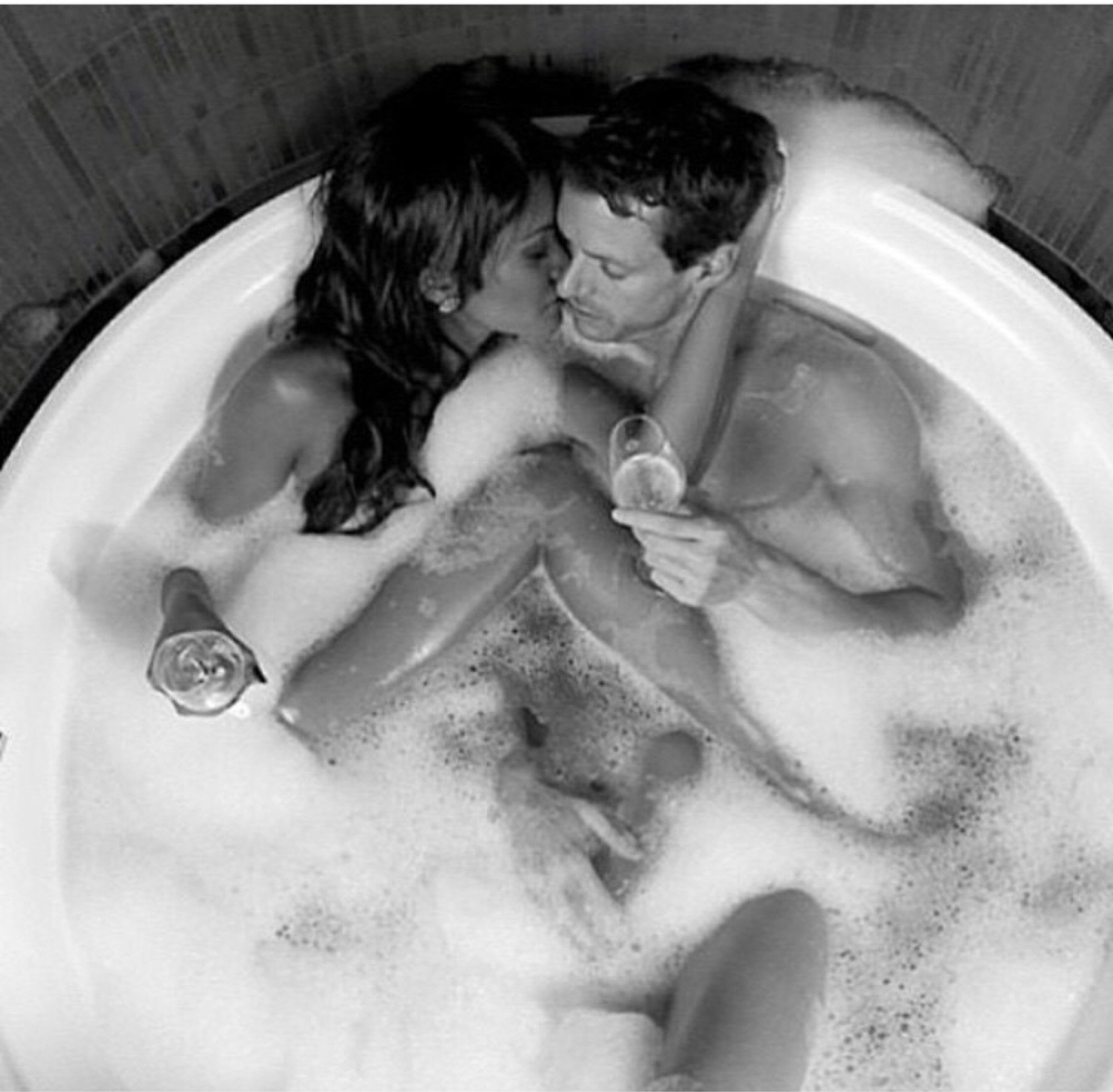 нежная эротика в ванной фото 106