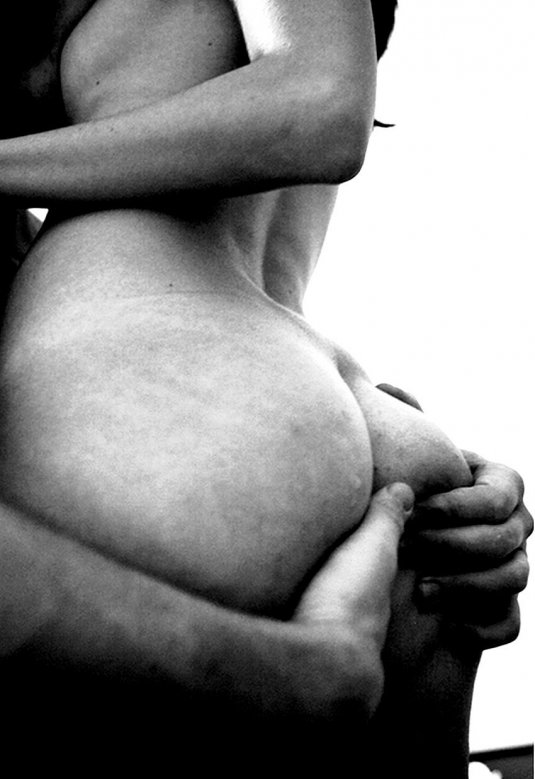 Поцелуй попы