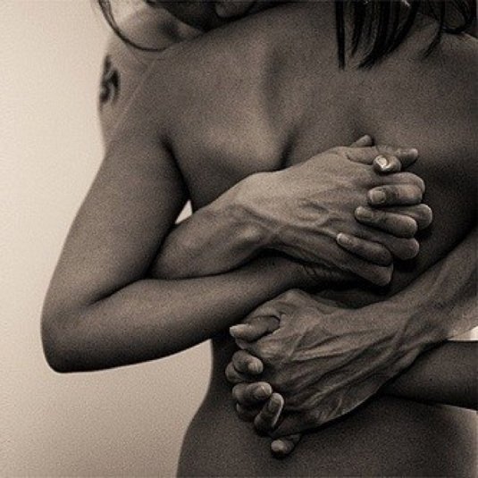 Страстные объятия