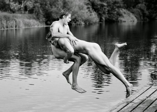 Мальчишки нагишом ретро