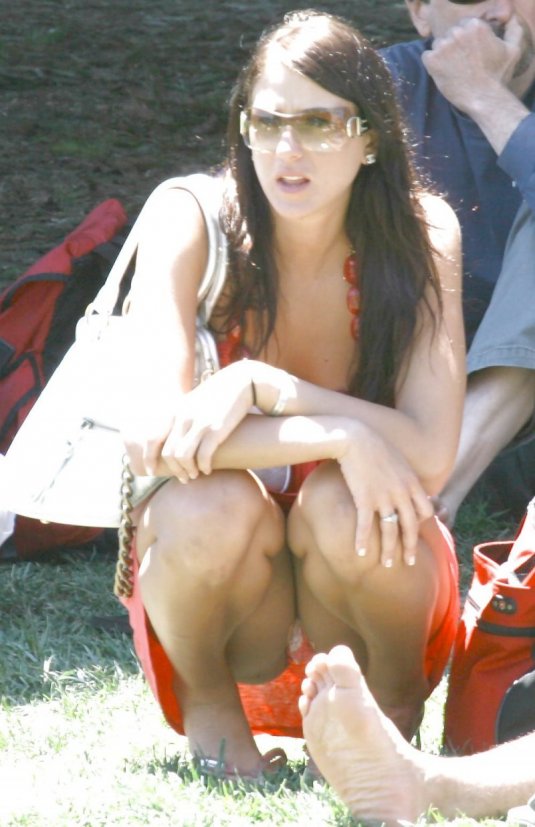 Случайные голые девушки