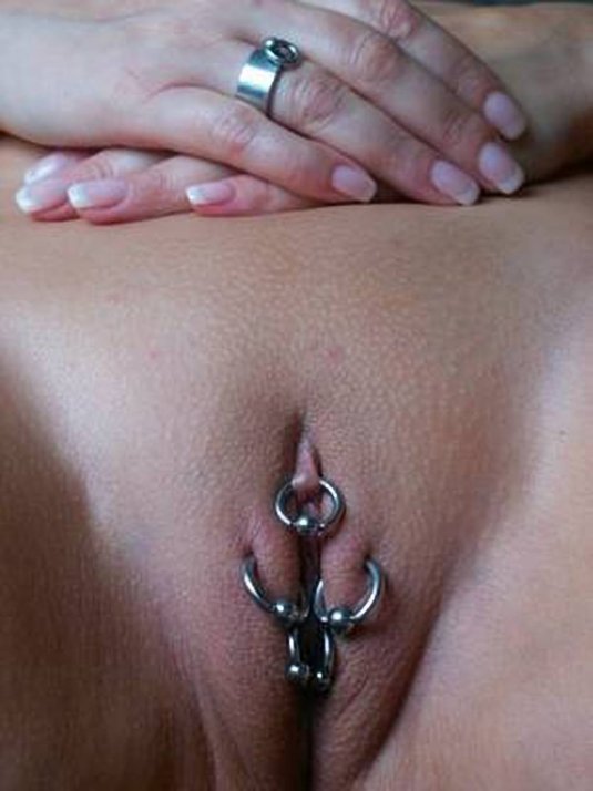 Интимный пирсинг у девушек