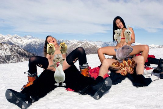 Трах в зимнем пуховике