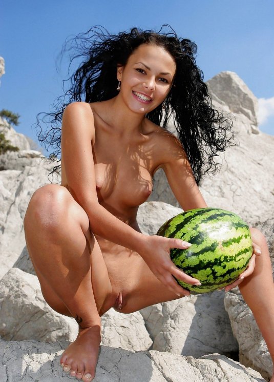 Сиси арбузы