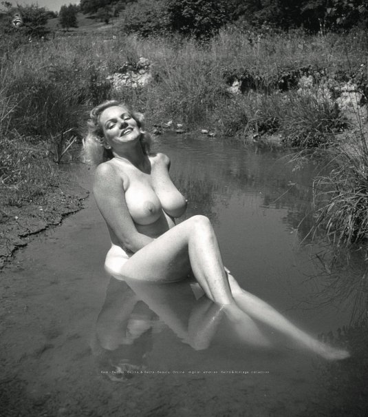 Голые женщины ретро черно-белое