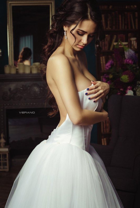 Фотосессия невест голая