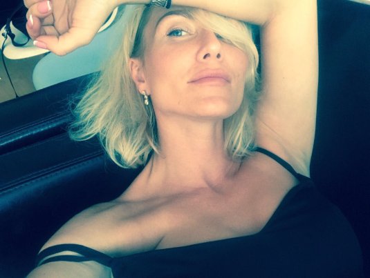 Катя Гордон пела