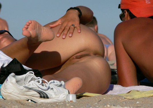 Жены без трусиков подсмотренное