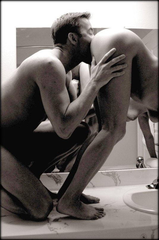 Страстный кунилингус черно белое