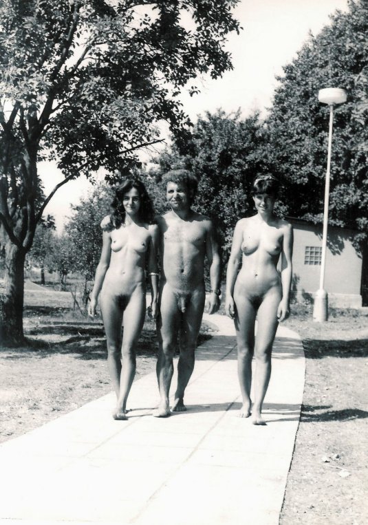 Группы голые пожилые пляж