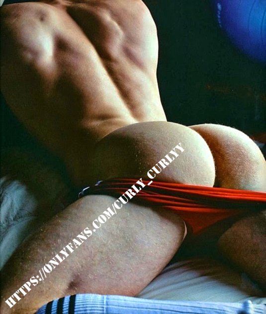 Шикарная мужская задница