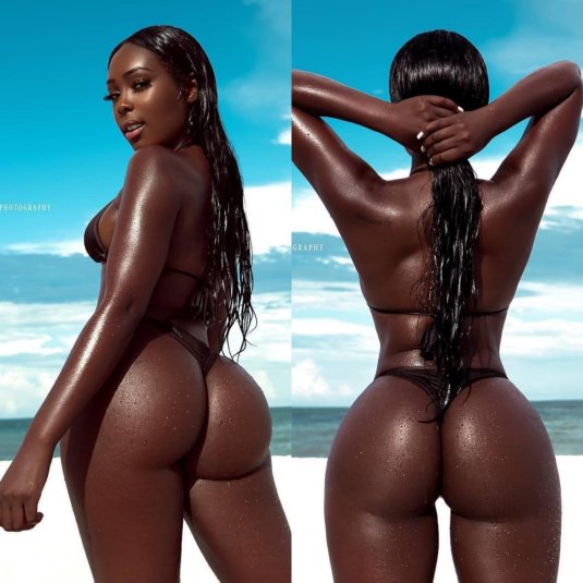 Голые попки негритянок