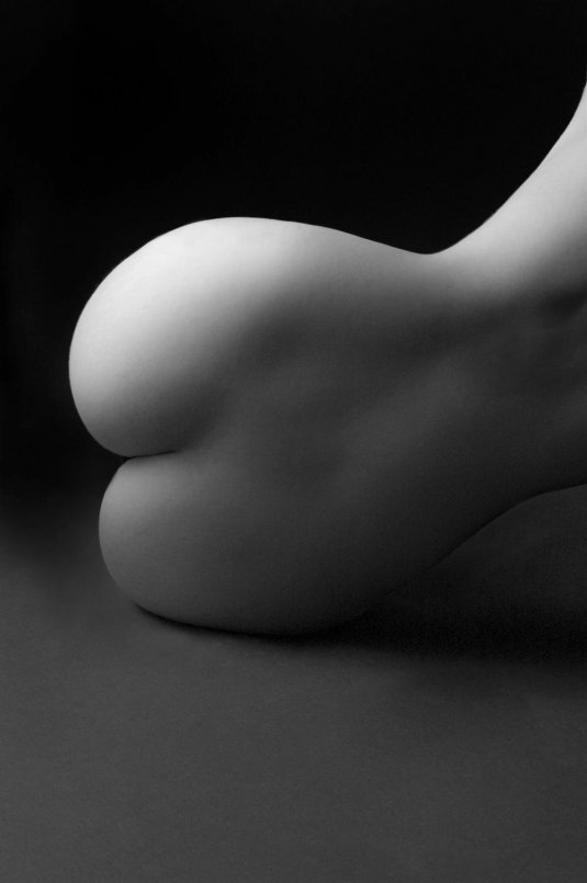 Белоснежная голая попка