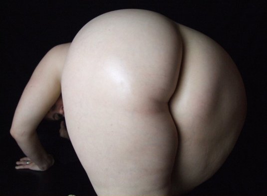 Красивые голые толстые попы
