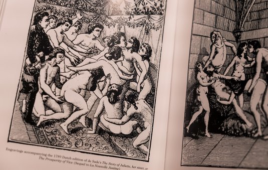 Средневековые эро комиксы