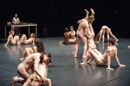 Male nude theatreголый театр Бродвей
