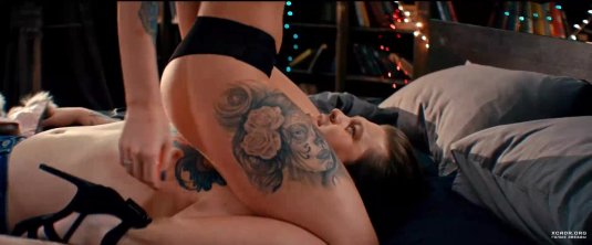 Порнозвезда похожая на Ивлееву