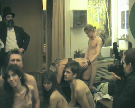 Оргия в биологическом музее Толоконникова