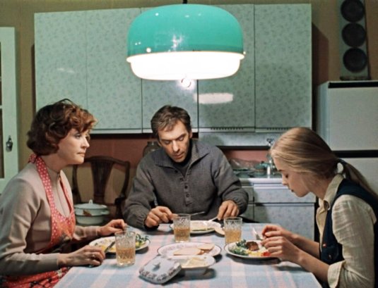 Голые девки на красной площади