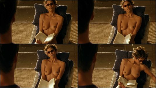 Хелли берри голая