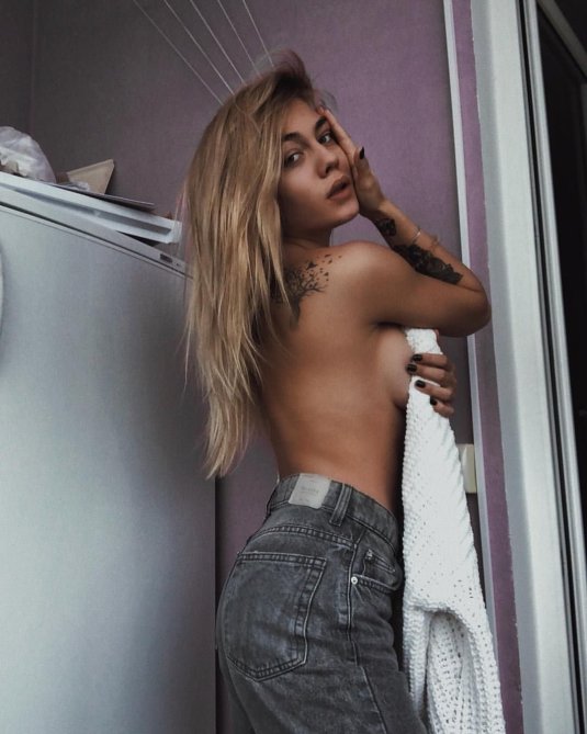 Голая Настя Ивлеева Орел и Решка