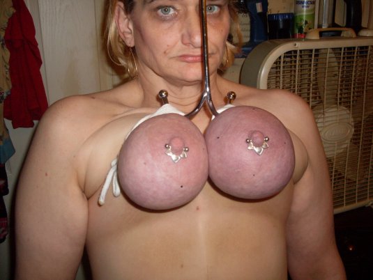 Голые женщины с некрасивой грудью