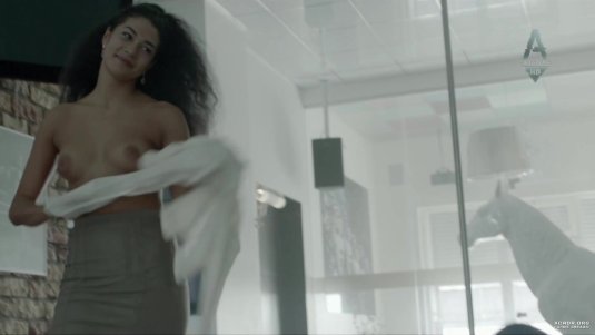 Мария Шумакова голая в сериале "сладкая жизнь"