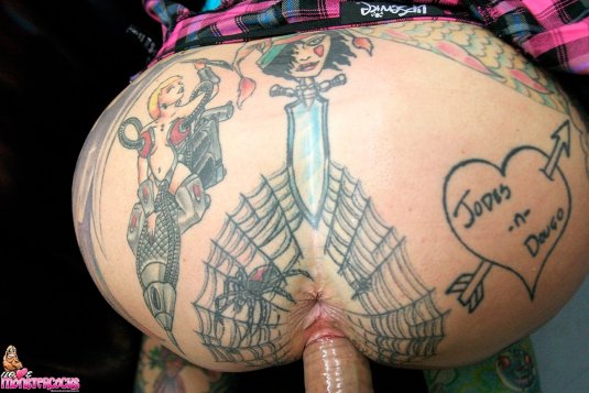 Интимные Татуировки на попе