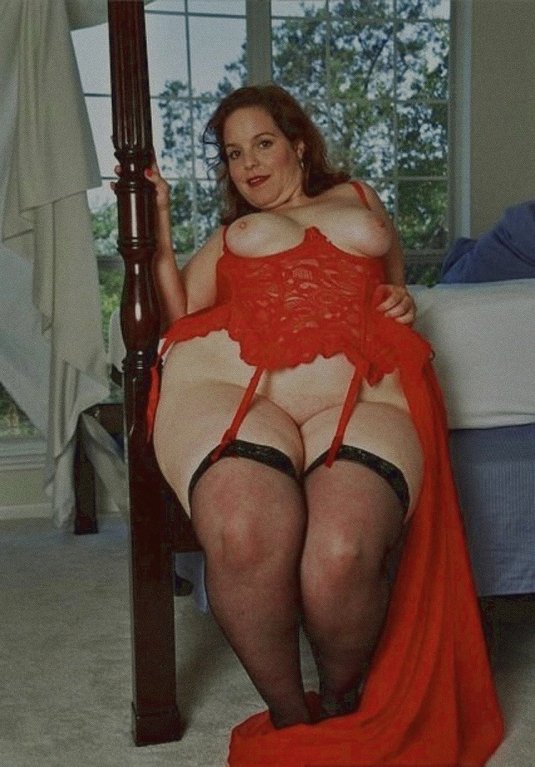 Женщины с большими ляжками