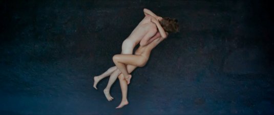 Дана Абызова голая в фильме день до