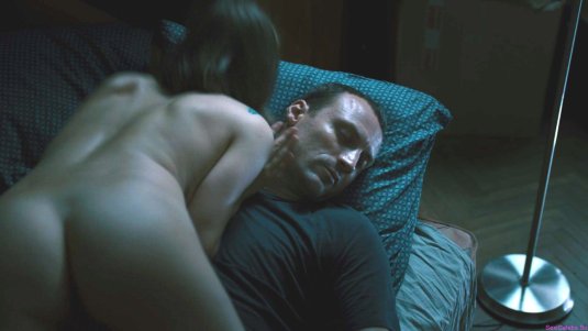 Немецкая порноактриса с пирсингом