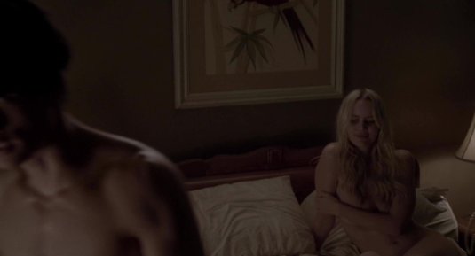 Голая Хелена Мэттссон американская история ужасов киска