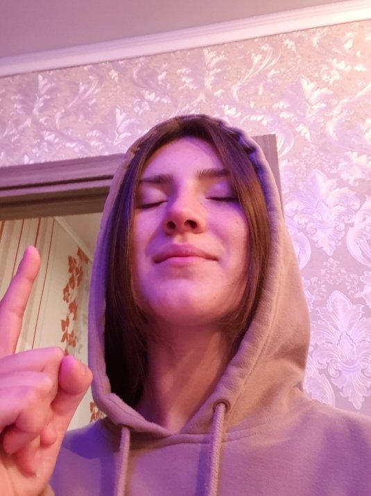 Рэйчел Эмили Николс Максим