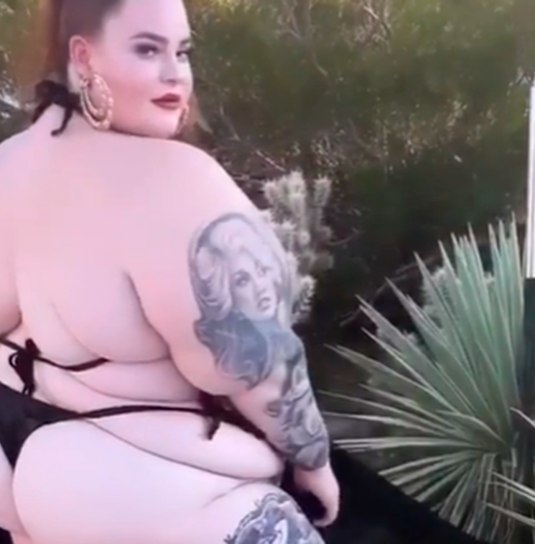 Модель тесс холидей голая