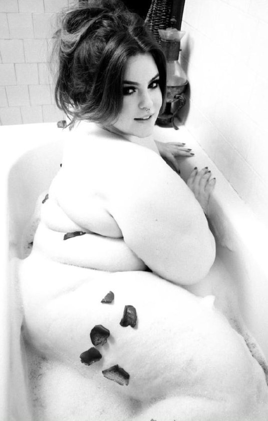 Модель Тесс Холидей голая