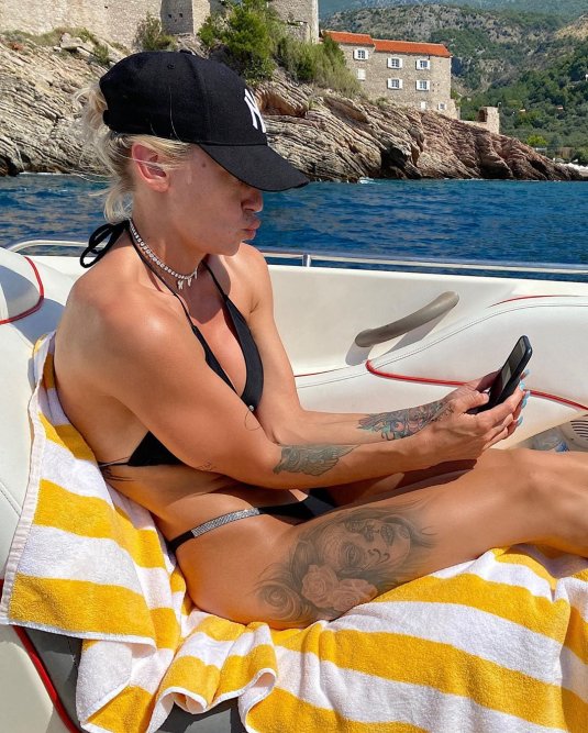 Джули Алекс порноактриса