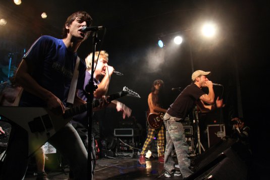 Псевдо рок группа