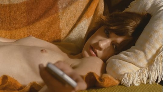 Лорен ли Смит голая в кино