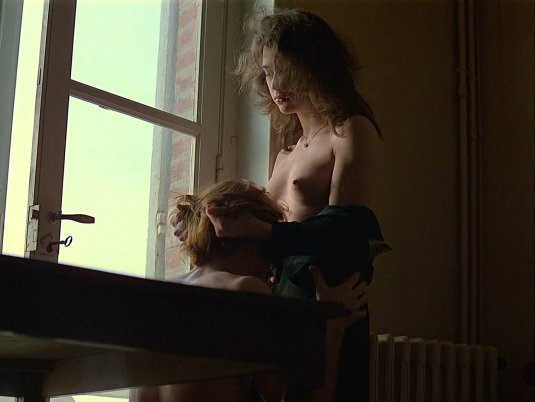 Роксана Уэст сзади naked News