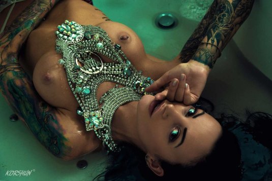 Александра Бодрова голая