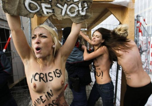 Украинские активистки Femen