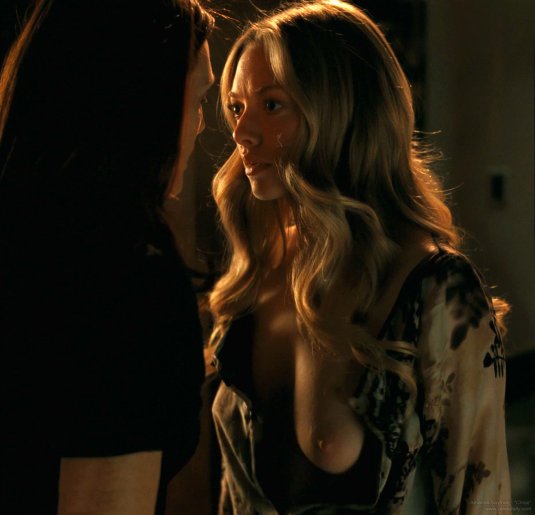 Аманда Сейфрид обнажила