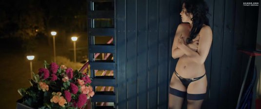 Даша Астафьева свингеры 2018