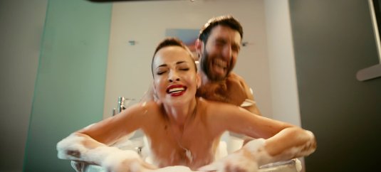 Даша Астафьева голая в фильме свингеры