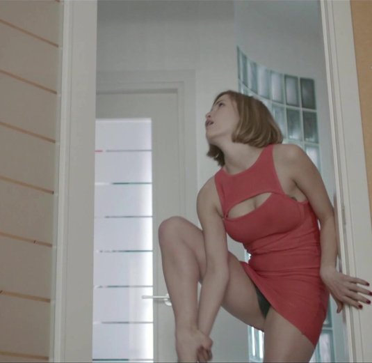 Лукерья Ильяшенко сиськи