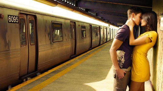 Поцелуй на вокзале